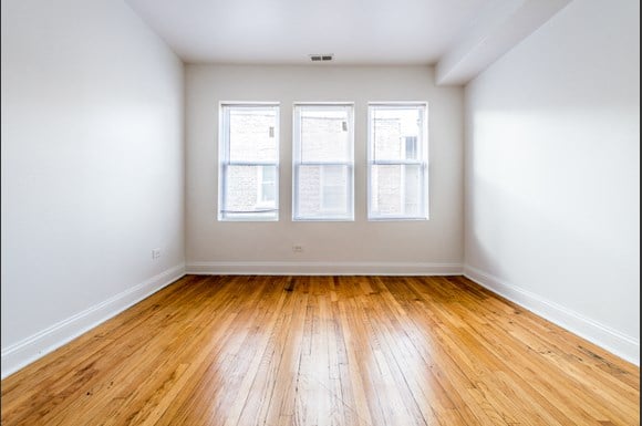 Auburn Gresham Apartments for rent in Chicago | 8000 S Paulina Living Room